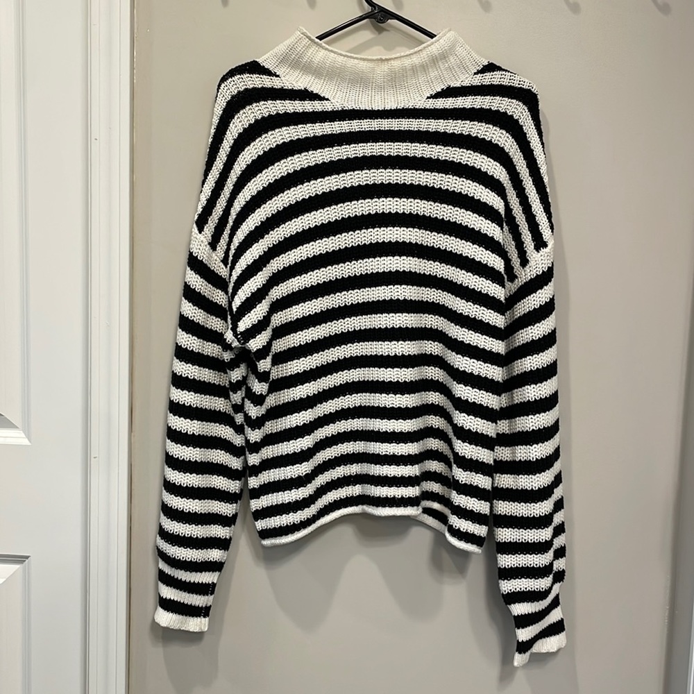 Sanctuary knit black and white sweater!